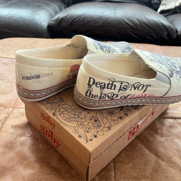 Goby Dia de los Muertos slip on shoes 41, 9.5 - Picture 9 of 11